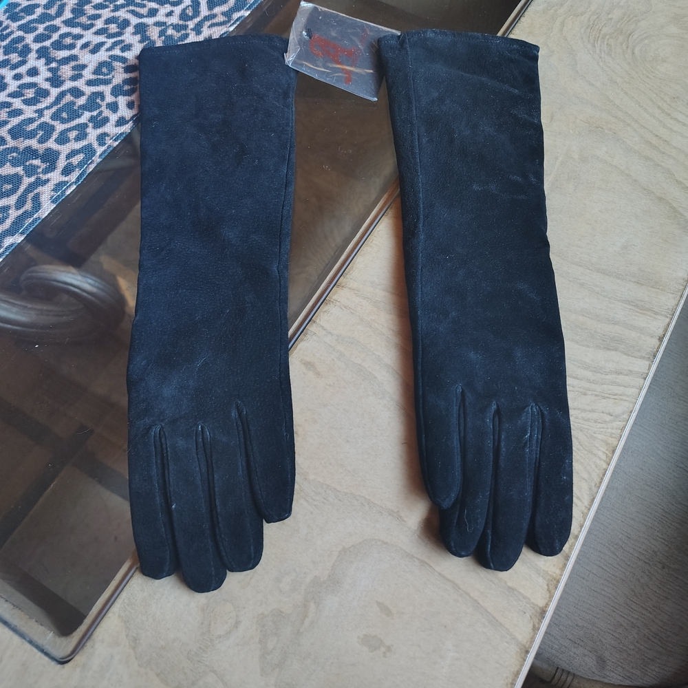 Elegant Black Suede Men's Gloves - Picture 3 of 3